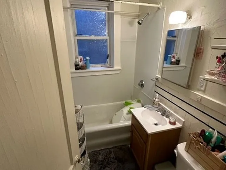 86 N Washington St #3 — Photo 2