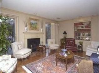 7223 Mission Rd APT 111, Prairie Village, KS 66208