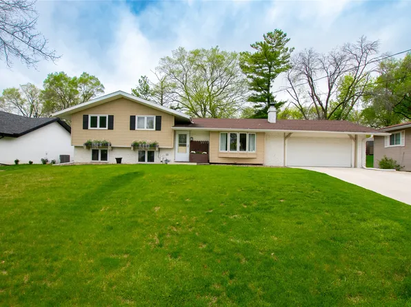 5010 SW 16th St, Des Moines, IA 50315