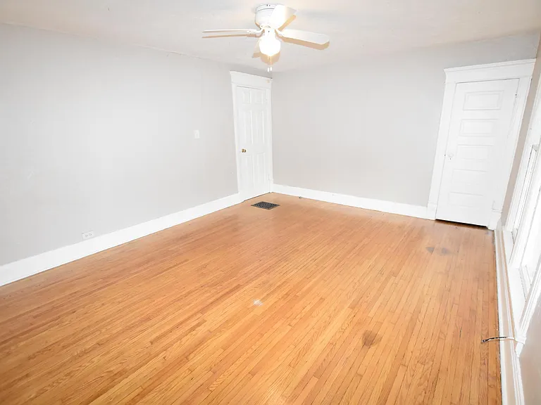 338 Marion Ave #2 — Photo 10