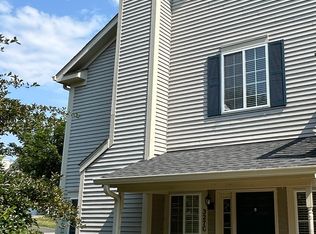 327 Windsor Ct UNIT C, South Elgin, IL 60177