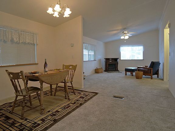 5th image of 2026 Hummingbird Dr