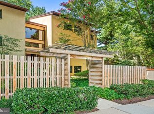 5713 Harpers Farm Rd Unit B, Columbia, MD 21044