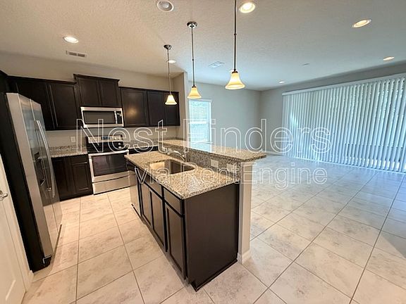 4th image of 7028 Buroak Ct