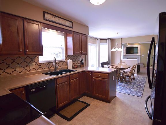 4th image of 7226 Buffstone Dr
