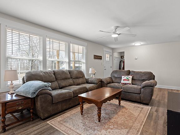 5th image of 120 Dennis Rd