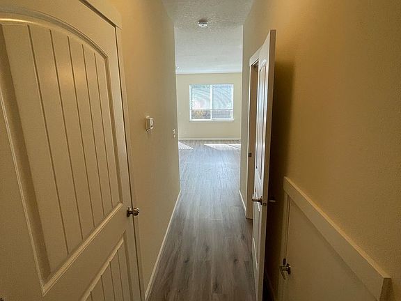 3rd image of 120-122 S Craven St #120