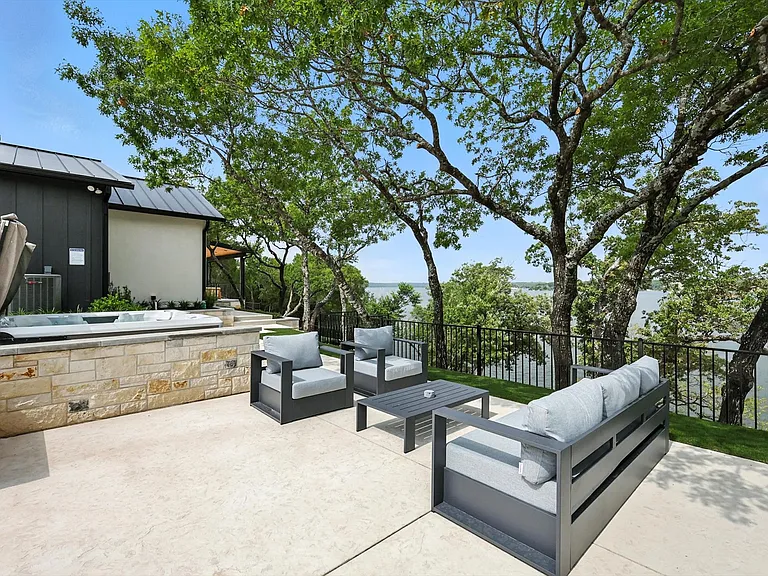 123 Heavens Rd — Photo 63