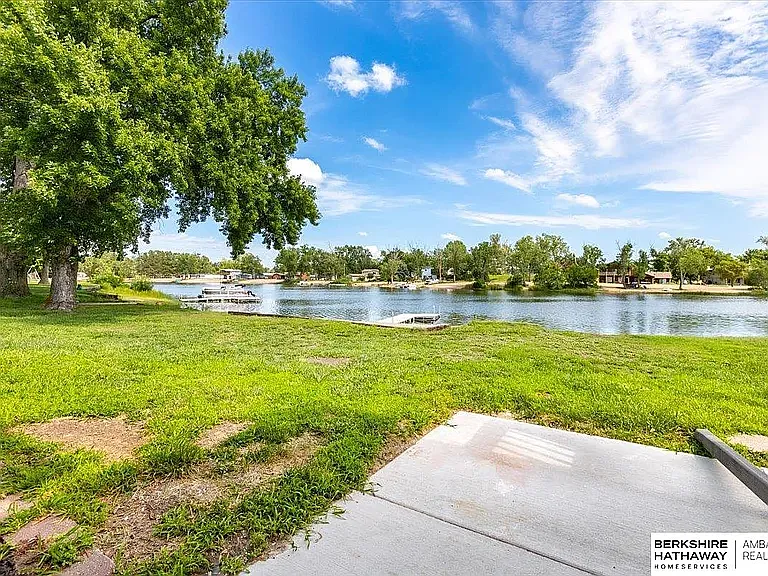 2040 Platteview Dr — Photo 35