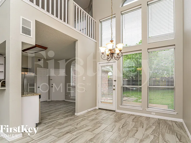 3083 Wildflower Way — Photo 5