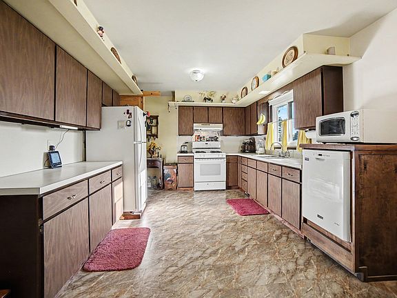 4th image of 195 Smith St