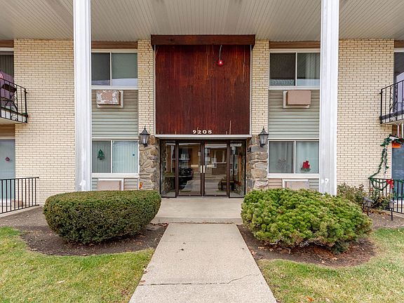3rd image of 9208 Bumble Bee Dr APT 2E