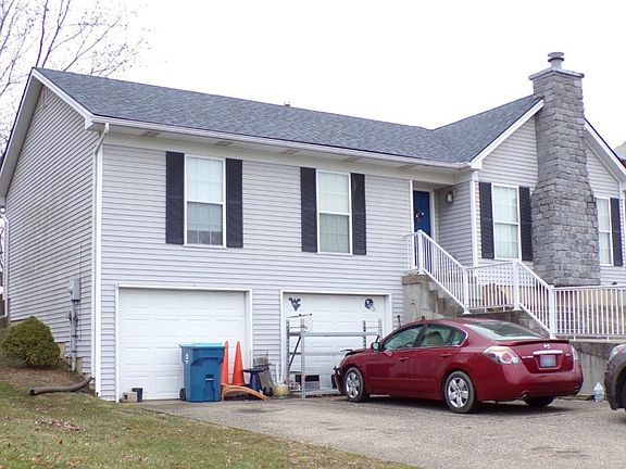 3rd image of 1216 Evergreen Way