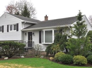 28 Jefferson Pl, Montvale, NJ