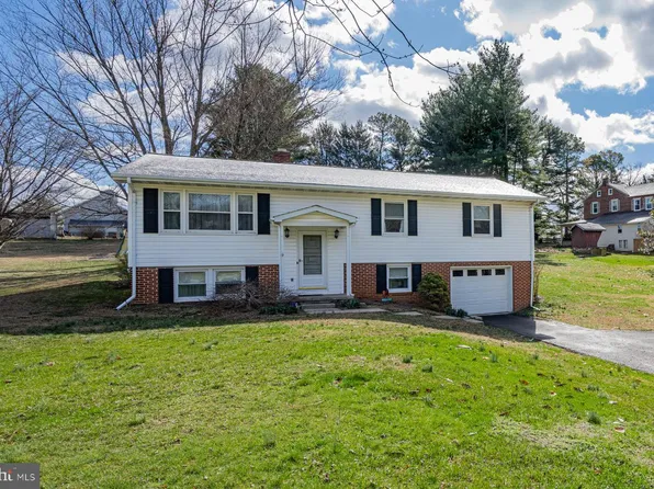 3011 Glenvue Dr, Westminster, MD 21157