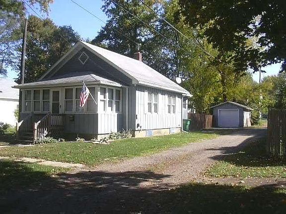 2nd image of 615 N 12th St