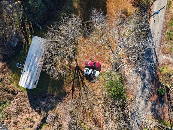 2nd image of 43 Lambert St