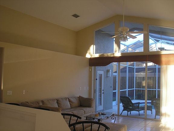 3rd image of 1912 Turnberry Dr