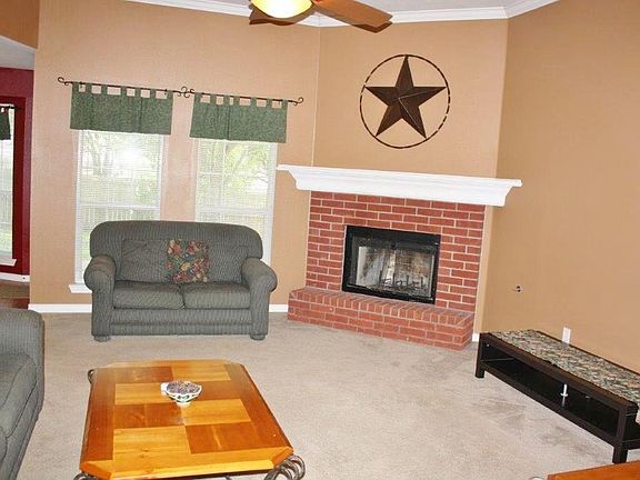 5th image of 1303 Mullins Loop S