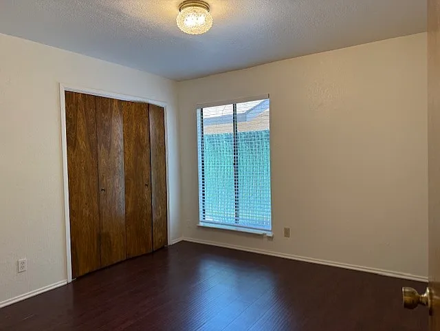 8083 N Mariposa St — Photo 8