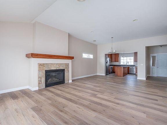 3rd image of 1701 Olena Ave SE