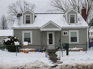 809 York Ave, Pawtucket, RI 02861