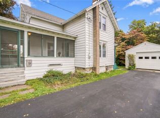 704 1st St, Liverpool, NY 13088