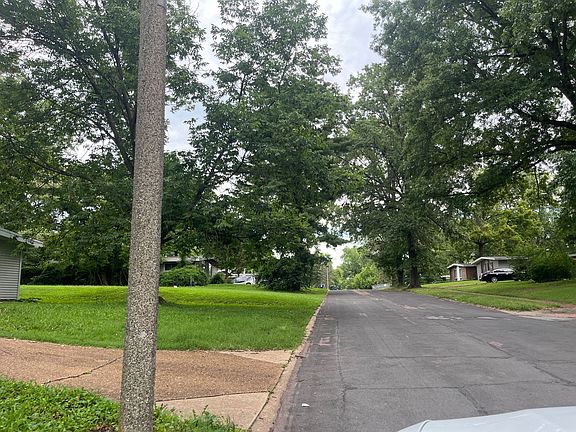 4th image of 315 Countryside Dr