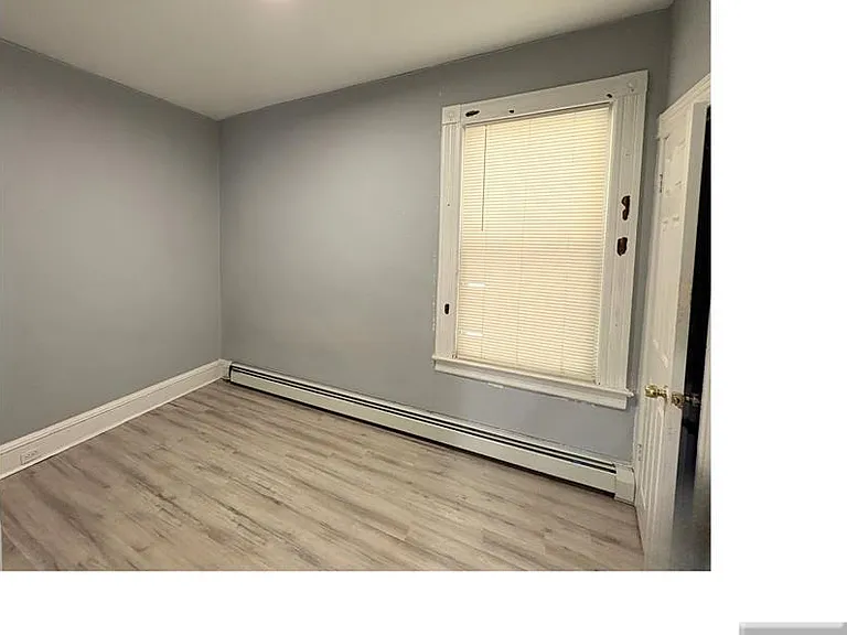 93 Highland St — Photo 5