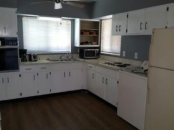 3rd image of 10521 Orange Blossom Ln