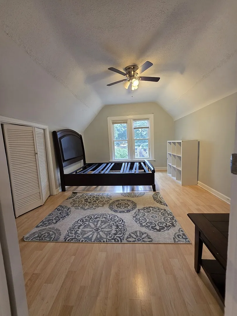2 bed, $1,700 — Photo 2
