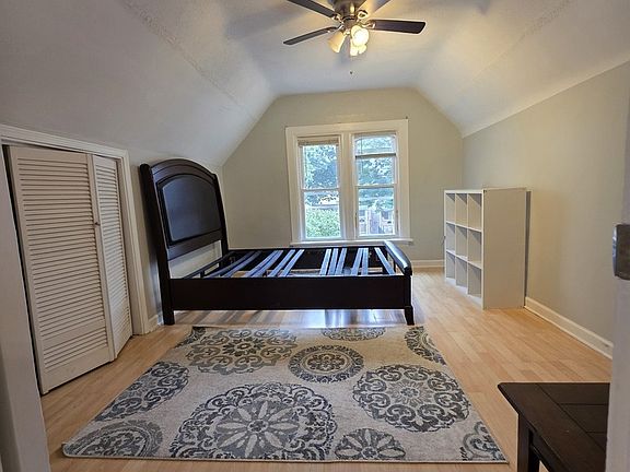 2nd image of 3419 W Beach Ave #2