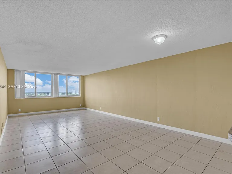 9143 SW 77th Ave #B802 — Photo 7
