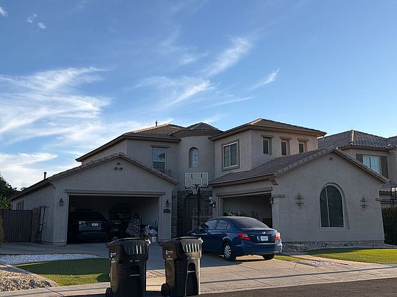 3rd image of 2799 E Balsam Dr