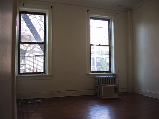 Rented by Royalton Realty | media 22