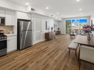 2783 Francis Ave, Los Angeles, CA 90005