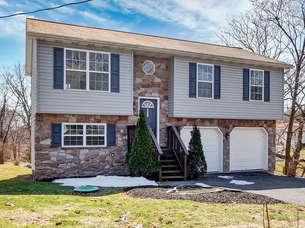 8071 Chamber Hill Rd, Harrisburg, PA 17111