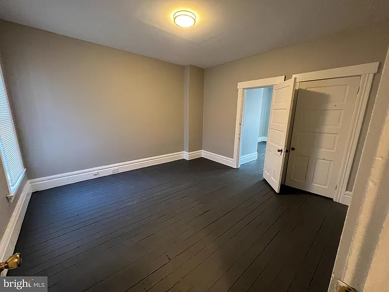337 W Lemon St — Photo 7