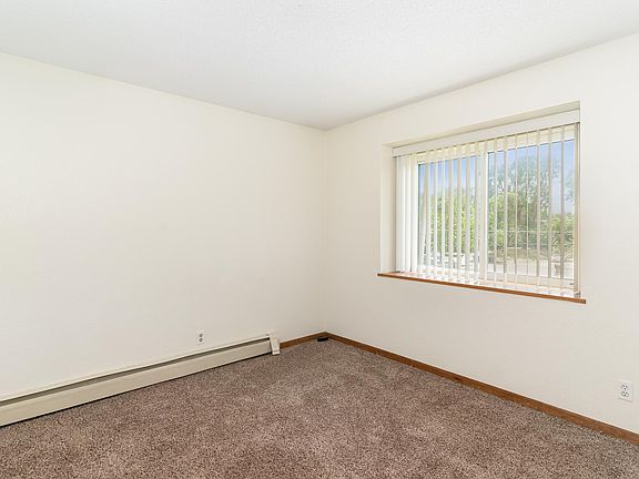 3rd image of 1011 Westminster St #204