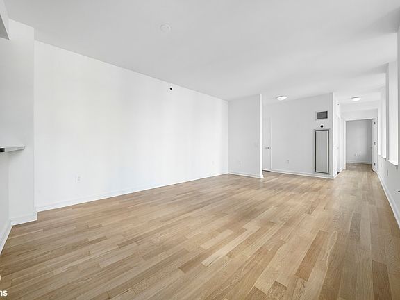 3rd image of 11 E 29th St APT 14B