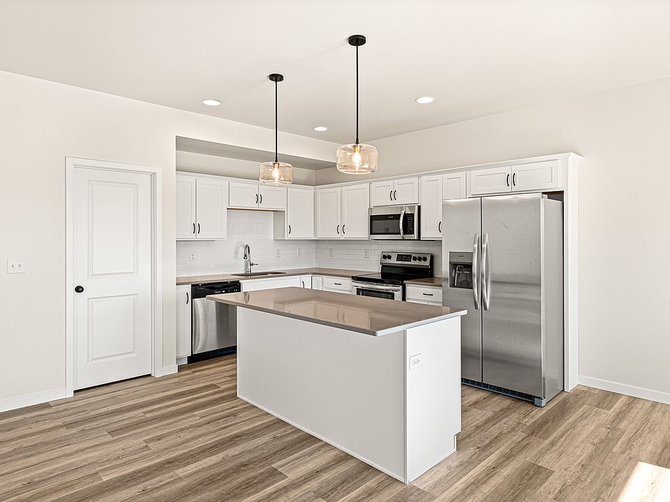 1st image of 1600 Aspen Ct #1600
