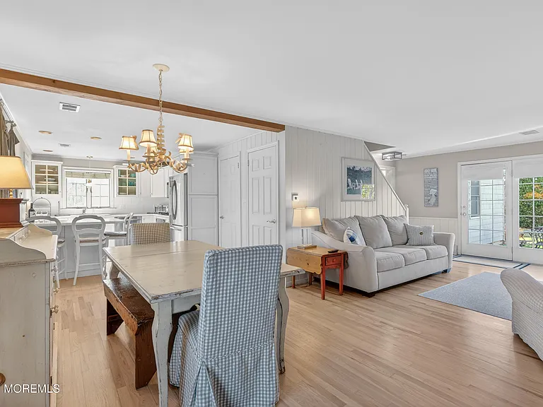 303 Bell Pl — Photo 12