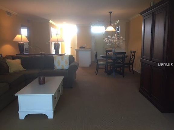 3rd image of 700 Melrose Ave APT L34