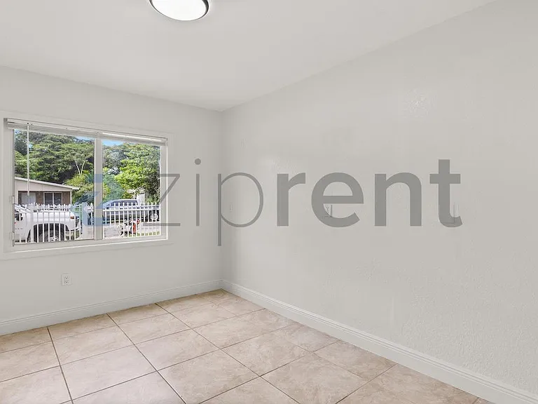 275 NW 81st St — Photo 8