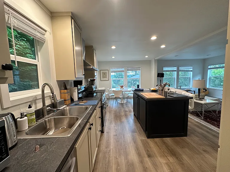 3548 Holmes View Dr — Photo 8