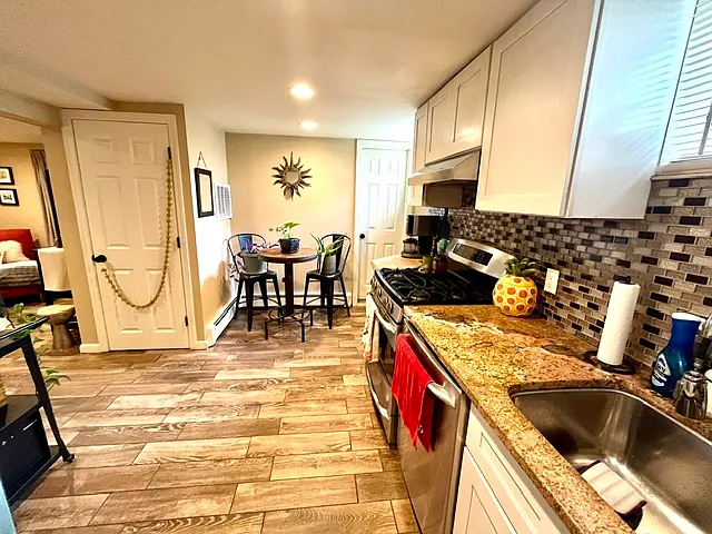Meadow Ln — Photo 8