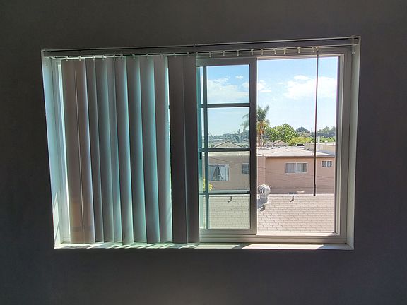 5th image of 4255 1/2 Altadena Ave #1