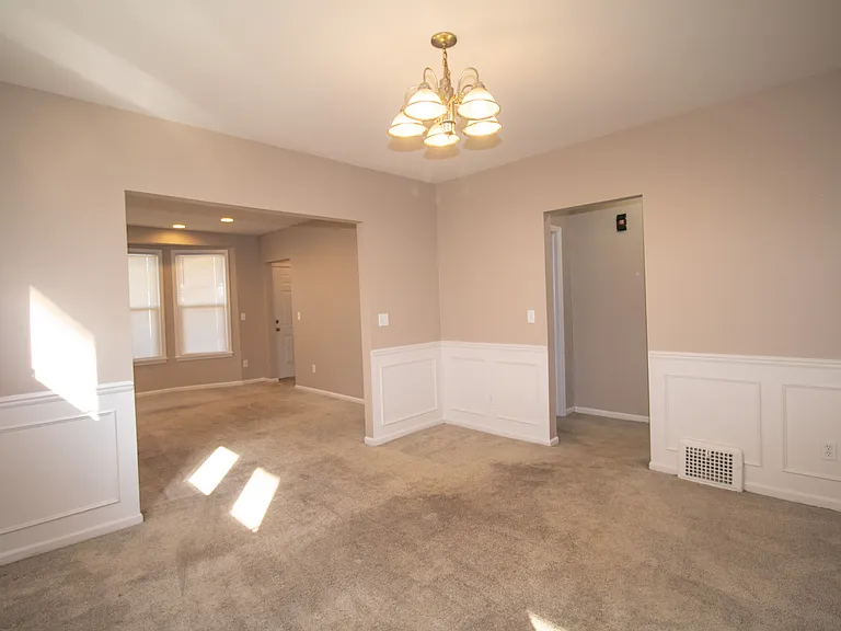 1215 Coolidge Hwy — Photo 10