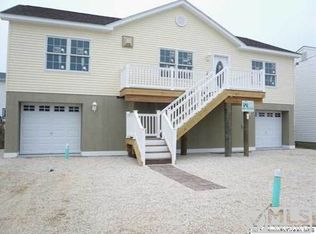 22 Jeri Ann Dr, Manahawkin, NJ 08050