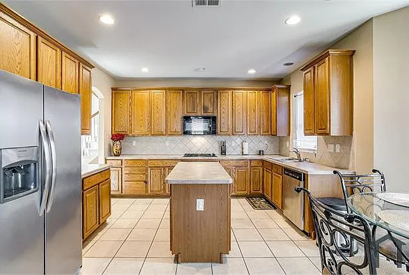 2809 Snowy Owl Dr — Photo 11